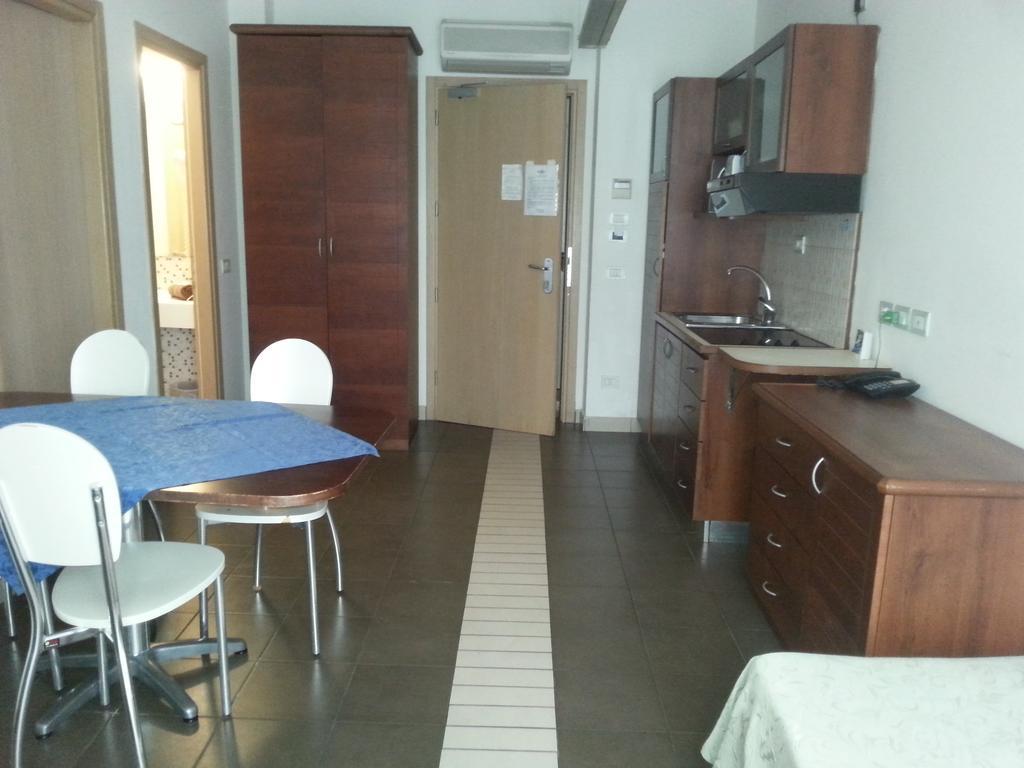 Residence Nocchiero Риччоне Екстер'єр фото